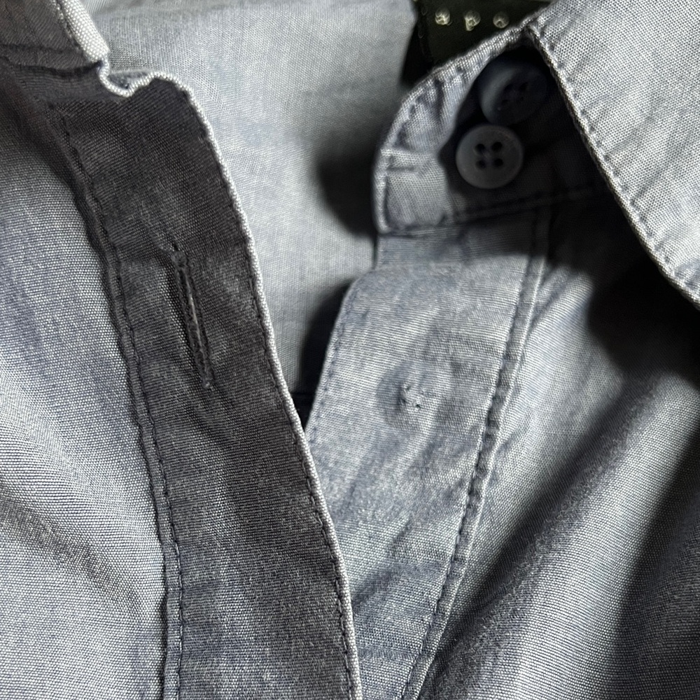 👚👕 Two Button-Up Long Sleeve Shirts one blue one pink - Picture 10 of 12